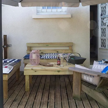 Holiday home Maisonpetitgasbiganos